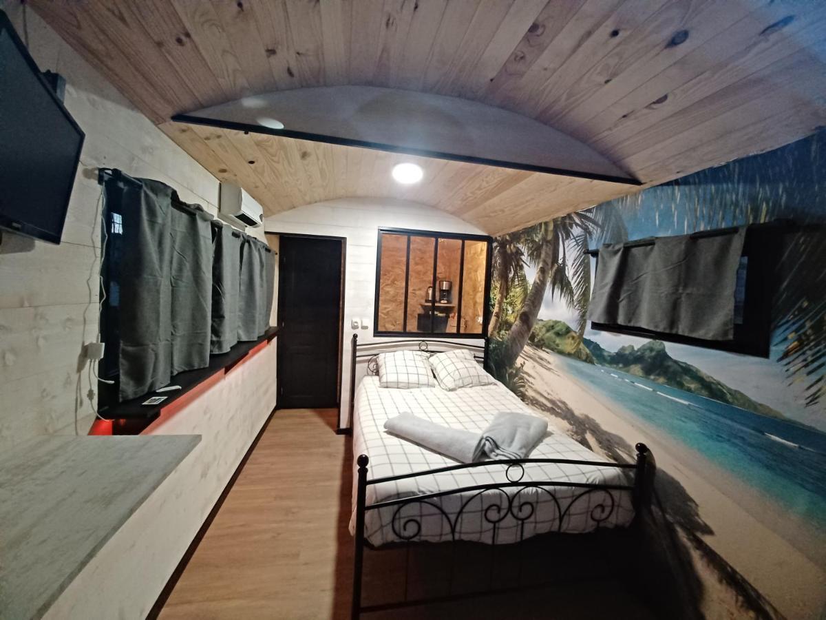 Roulotte Et Sauna De Tonton Bouvy Au Domaine Du Reuze Winnezeele Luaran gambar